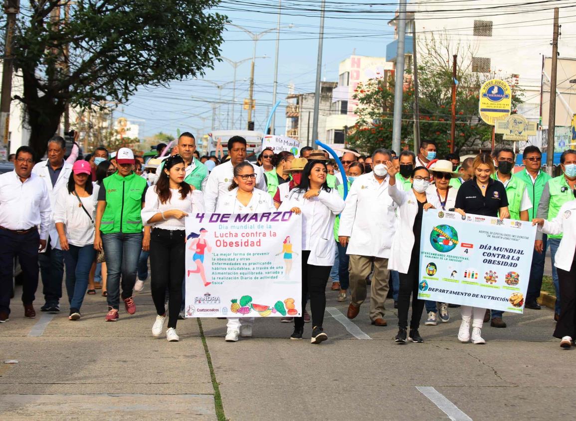Encabezan caminata por el Día Mundial de la Lucha contra la Obesidad (+Vídeo)