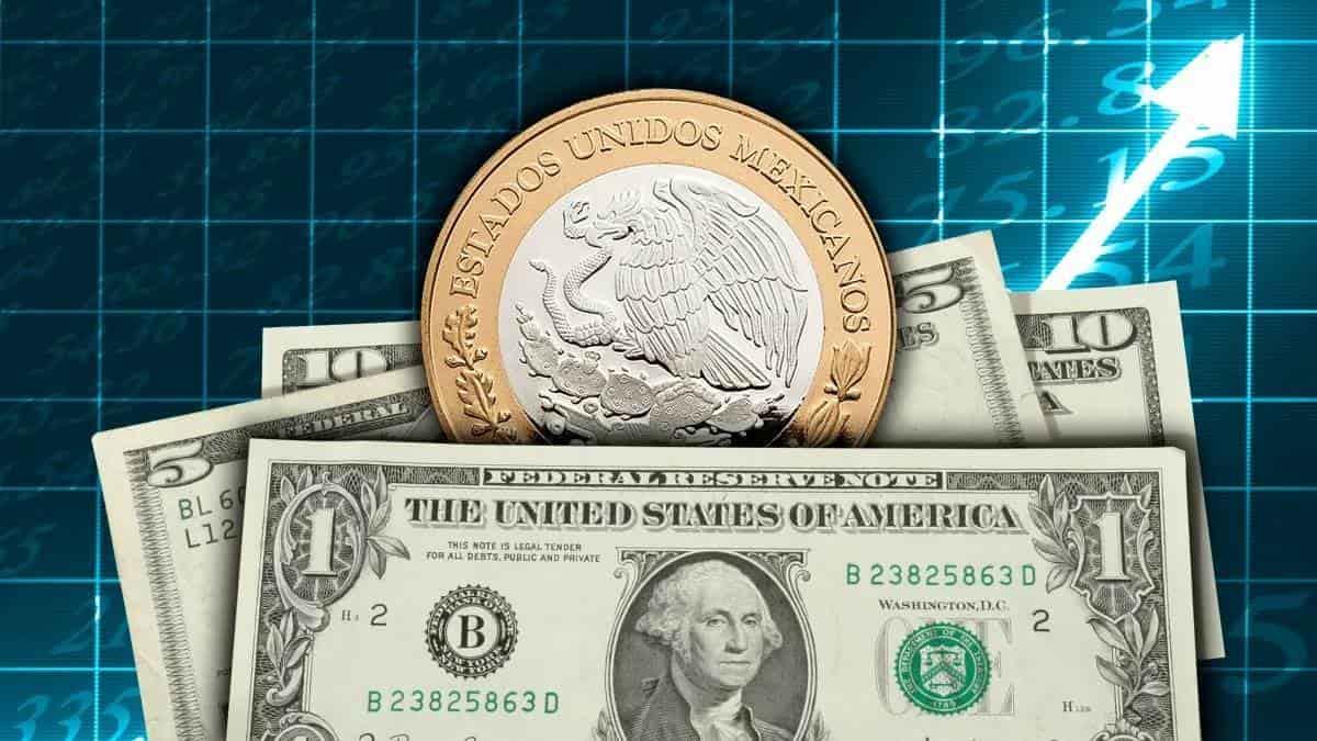 Peso cotiza por debajo de 18 unidades por dólar; desde el 2018 no alcanzaba este nivel