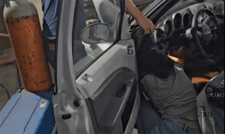 Estudiantes del Conalep de Veracruz modifican automóvil para persona con discapacidad (+Video)