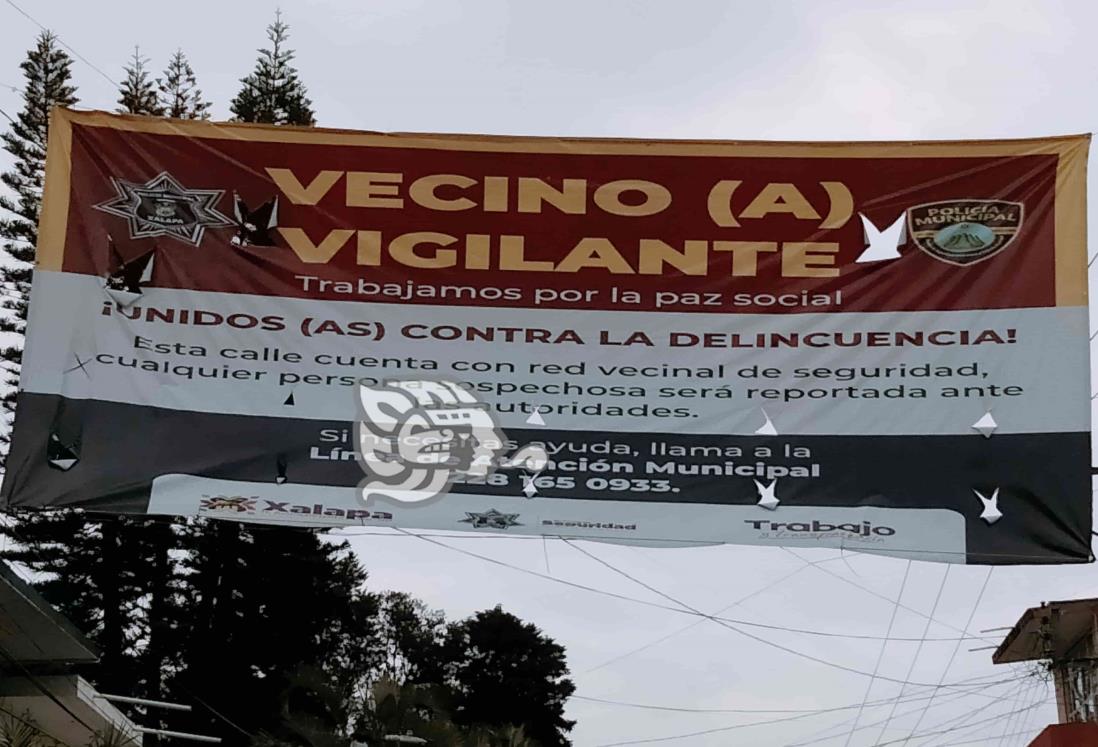 Ante asaltos, vecinos de la colonia Ferrer Guardia, en Xalapa, se unen contra delincuentes