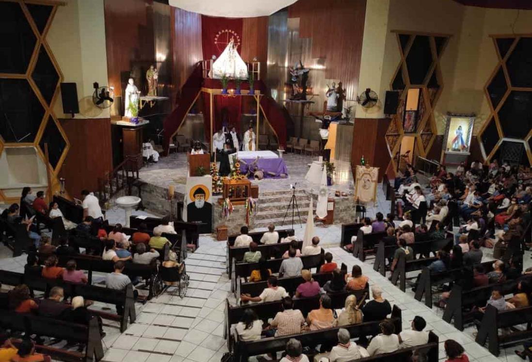 Arriban reliquias de San Chárbel a la Parroquia Nuestra Señora de la Merced en Veracruz(+Video)