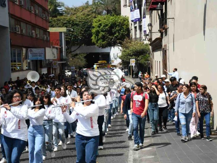 Rinden homenaje póstumo a Carlos, creador de“El piojito” en Xalapa