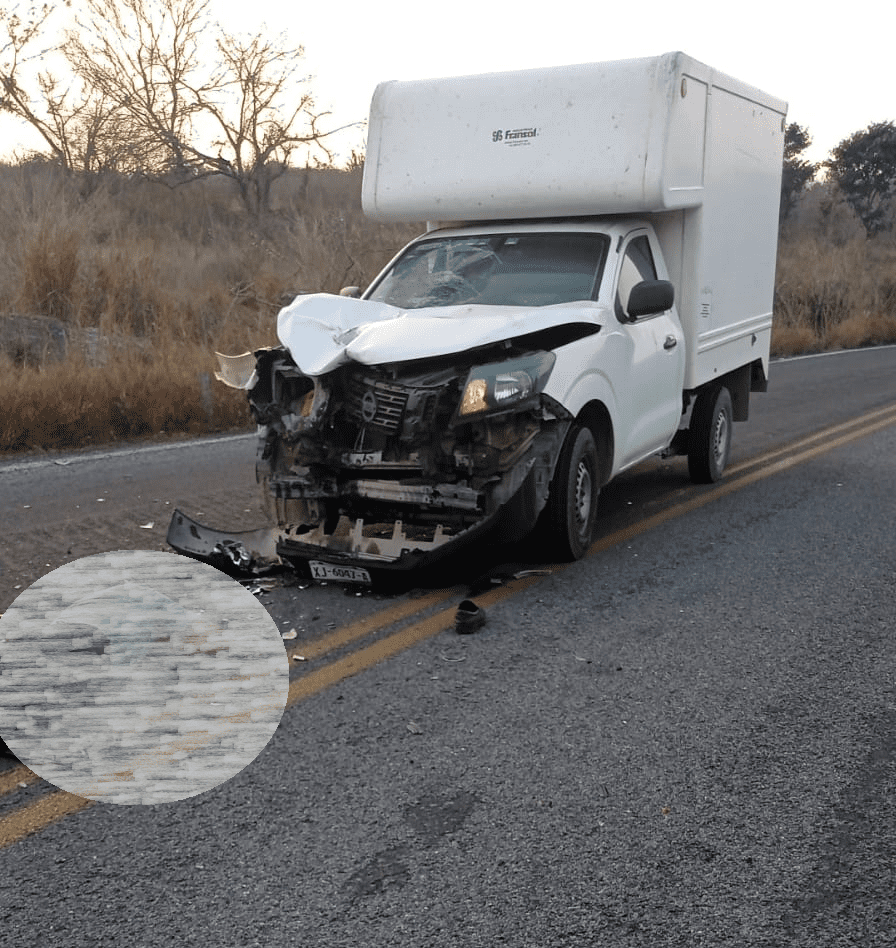 Motociclista derrapa y se impacta contra camioneta en Rinconada