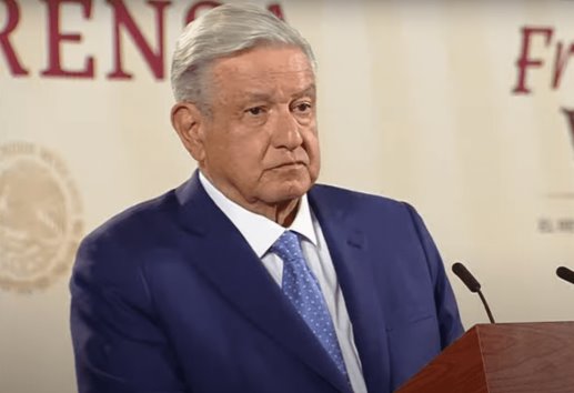 Cumplir la la Constitución, por encima de salarios: AMLO