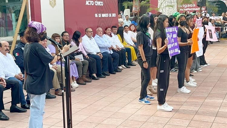 Estudiantes exigen frenar violencia contra mujeres en la zona norte de Veracruz