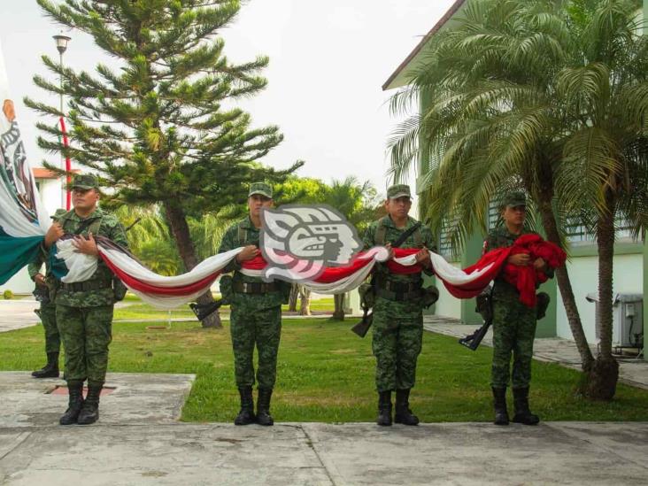 Hacen “soldados por un día” a niños con discapacidad en Poza Rica