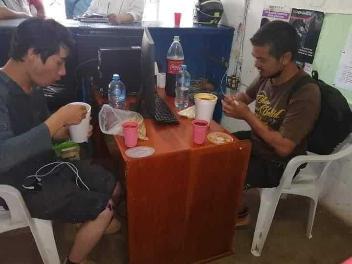 En un bosque de Hueyapan dos chinitos se perdieron; los resguardan