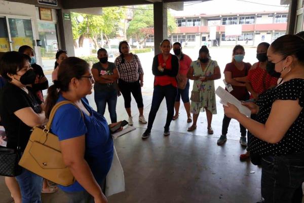 Exigen maestro en CBTIS 79 en Veracruz