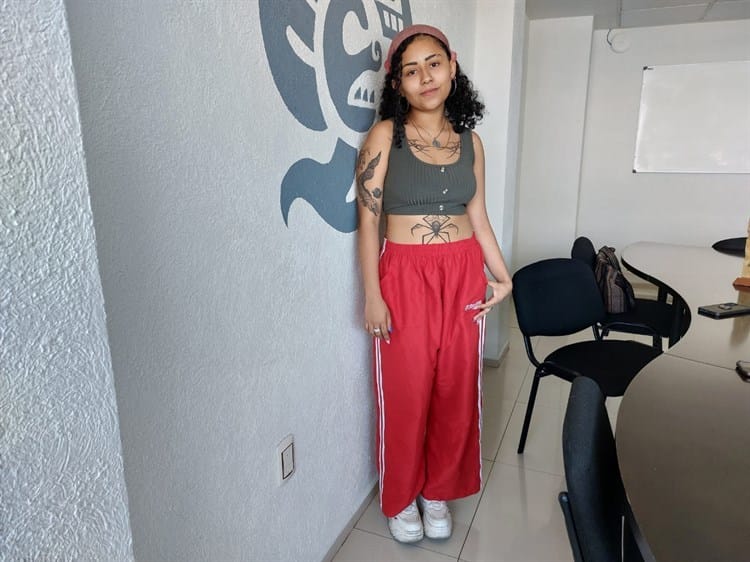 ¡Sí hay talento! “Nómada”, joven veracruzana de 21 años destaca en el género urbano(+Video)