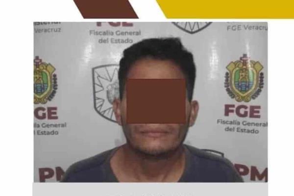 Libre, sujeto detenido con vehículo robado en San Andrés Tuxtla