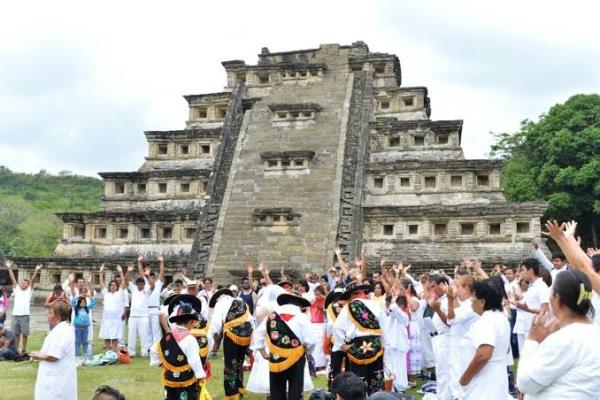 No hay que exagerar; ritual en Papantla no es satánico, es tradicional: Gobernador