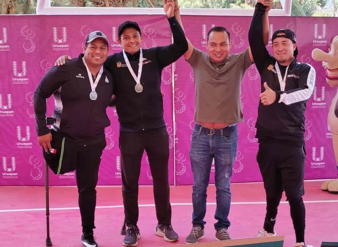 Atleta acayuqueño obtiene oro en lanzamiento de jabalina