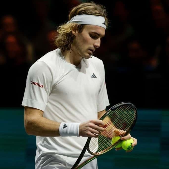 Queda fuera Stefanos Tsitsipas en su debut