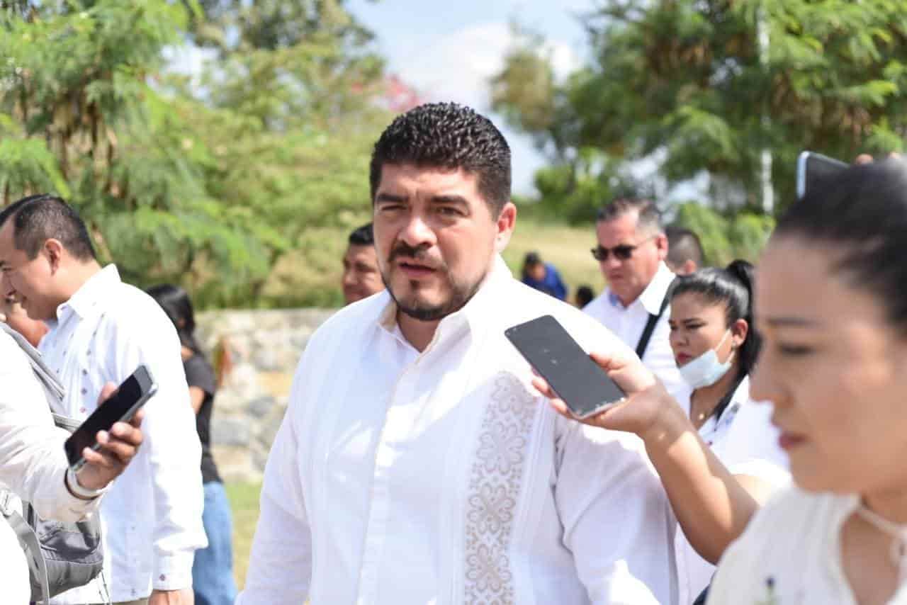 Zenyazen destaca el gran interés padres de familia en el taller Escuela para Padres