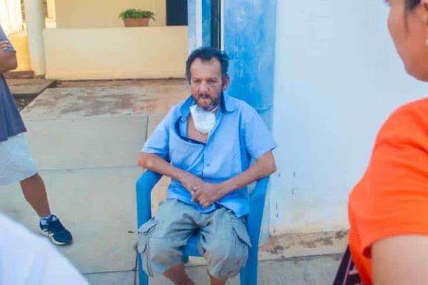 A resguardo del DIF, hombre abandonado en hospital de Oluta