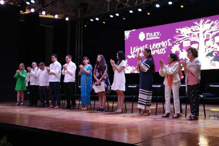 Inicia la FILEY 2023 en Mérida; entregan Premio “José Emilio Pacheco” a Carmen Boullosa