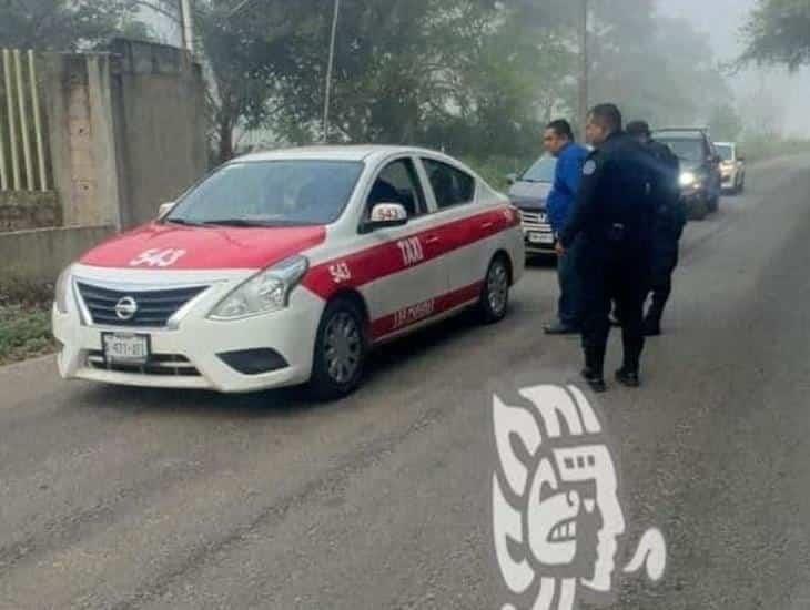 En su afán de ganar más pasaje, taxistas ponen en riesgo a choapenses