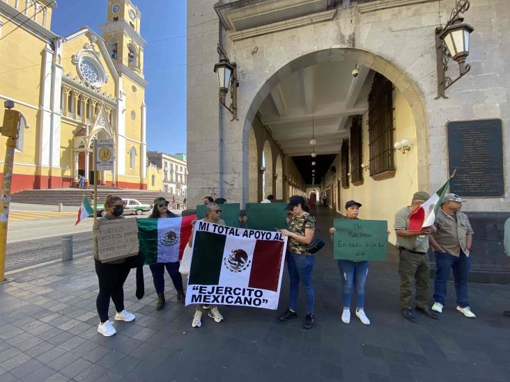 Familias de militares en Xalapa protestan contra detención de elementos en Tamaulipas (+Video)