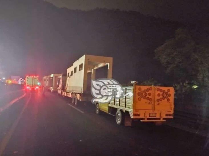 Restablecen circulación en la autopista Puebla-Orizaba tras accidente múltiple