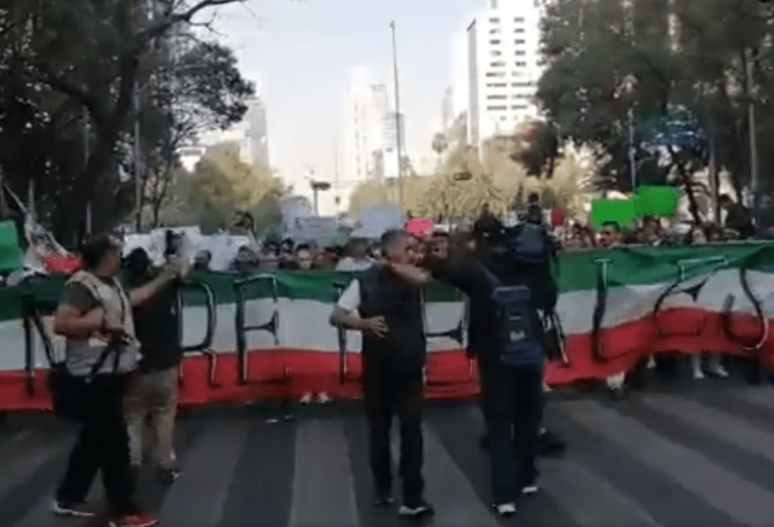 Marchan en defensa de soldados encarcelados en la CDMX