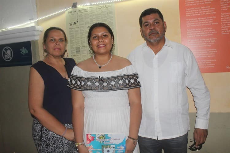 Presentan libro ‘Mujeres que no callan’