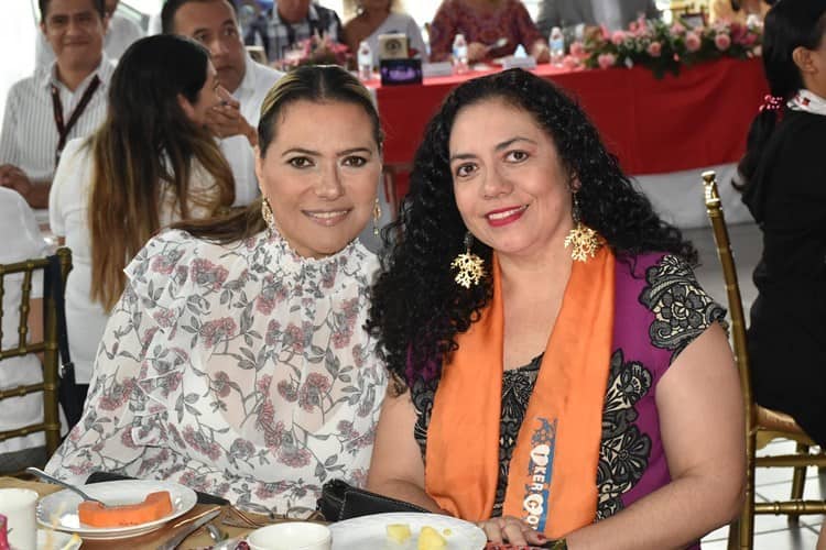 Canaco Servytur Veracruz organiza desayuno en honor a las mujeres empresarias