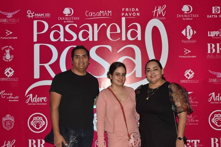 CasaMAM realiza Pasarela Rosa a beneficio de mujeres con cáncer