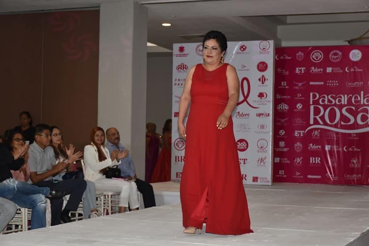 CasaMAM realiza Pasarela Rosa a beneficio de mujeres con cáncer