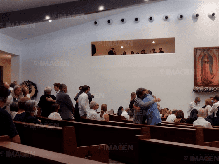 Dan último adiós al empresario Tony Chedraui Mafud, en iglesia de San Charbel