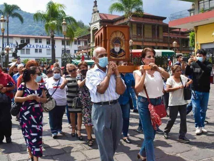 Llegan las reliquias de San Charbel a la Catedral de Orizaba