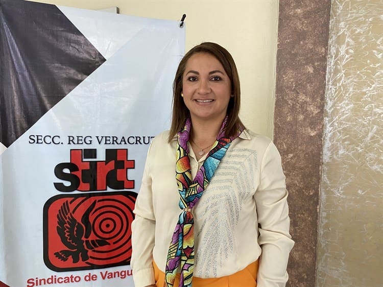 Realizan en STIRTT Veracruz ponencia de mujeres sobresalientes