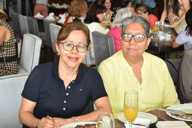 Celebran el Día de la Mujer en el Hotel Four Points