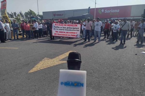 Se manifiestan extrabajadores del SAS contra Grupo MAS en Medellín (+Video)