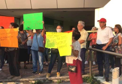 Habitantes de Veracruz se manifiestan ante constantes apagones
