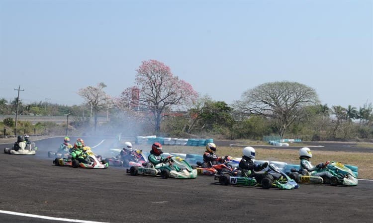 Éxito carrera Race Week en el kartódromo de Veracruz