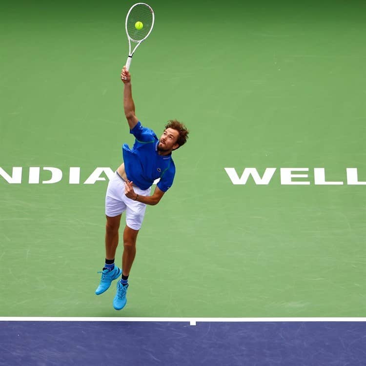 Avanza Daniil Medvedev a Cuartos en Indian Wells