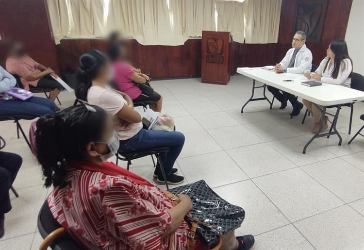 ¡Son prioridad! IMSS 36 de Coatzacoalcos recibe a pacientes oncológicos