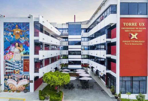 Orgullo académico por acreditación institucional a Universidad de Xalapa por calidad educativa