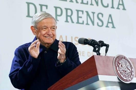 AMLO invita a conmemorar en Zócalo de CDMX  la expropiación petrolera