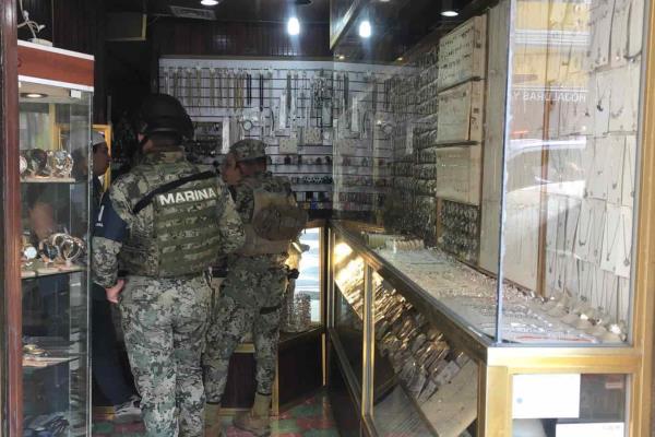 Asaltan joyería en el centro de Veracruz; ingresaron con pistolas (+Video)