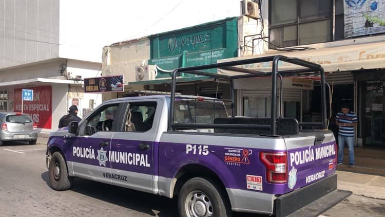 Asaltan joyería en el centro de Veracruz; ingresaron con pistolas (+Video)