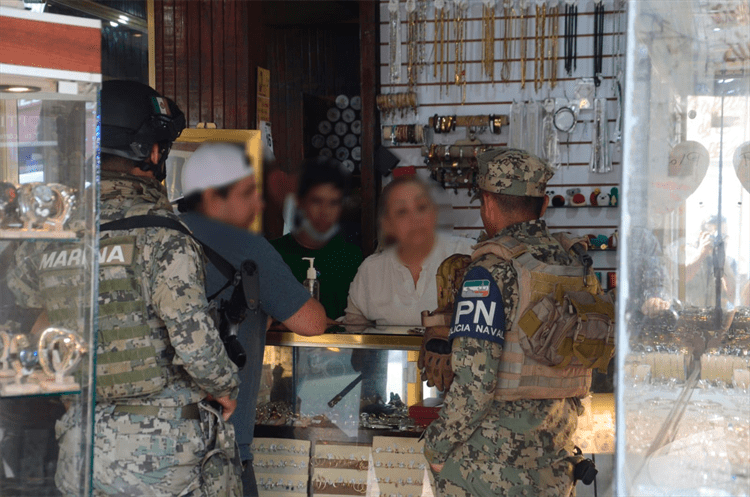 Asaltan joyería en el centro de Veracruz; ingresaron con pistolas (+Video)