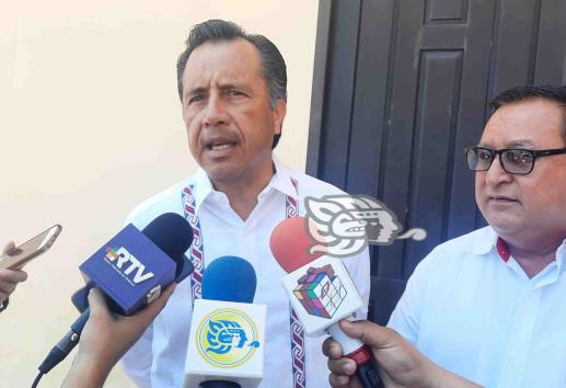 Encabeza gobernador mesa de seguridad en Agua Dulce