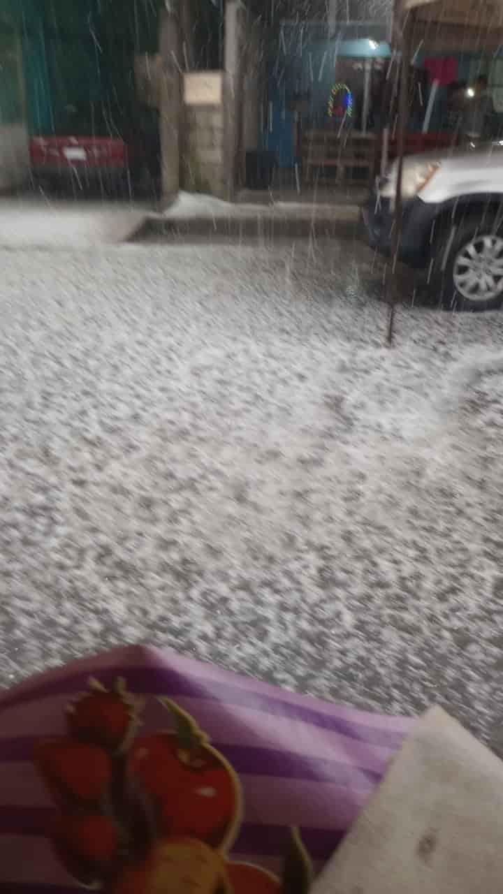 Cae fuerte granizada en Veracruz; destruye cultivos y daña viviendas (+Video)