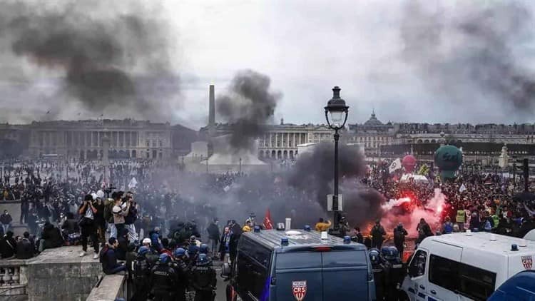 Protestan en Francia contra aumento en la edad de retiro (+Video)