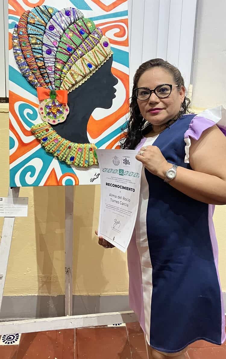 Damas artistas exponen ‘La mano de la mujer en el arte’