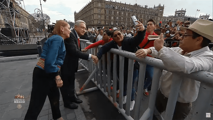 “México es un país libre, no es un protectorado de EU”: AMLO ante un Zócalo repleto