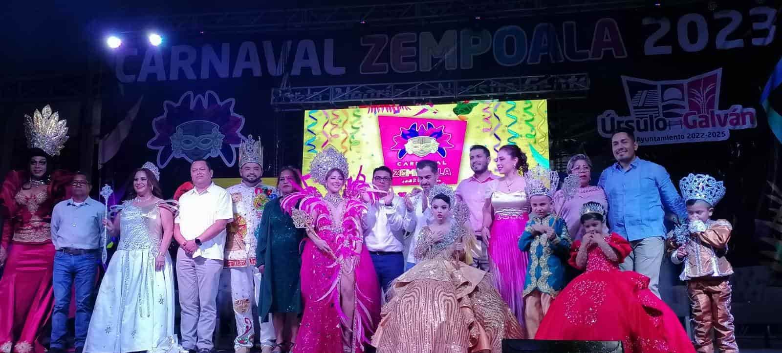 Coronan a Corte Real del Carnaval de Cempoala 2023