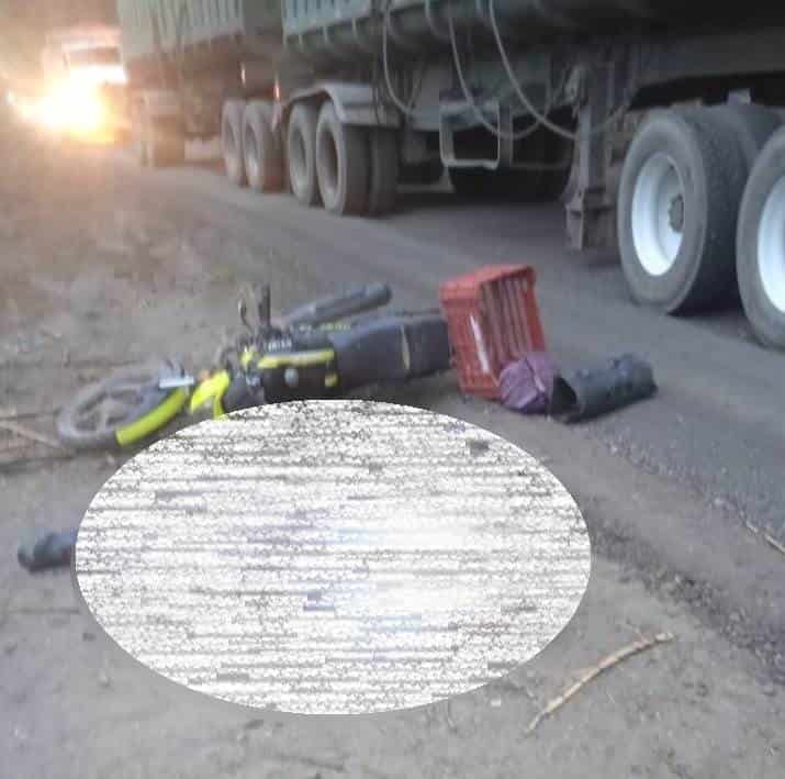 Motociclista fallece al chocar contra una carreta jalada por un burro en Tierra Blanca