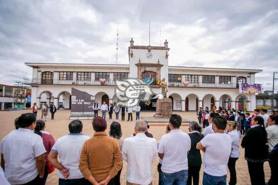 Conmemoran aniversario luctuoso del General Miguel Alemán González